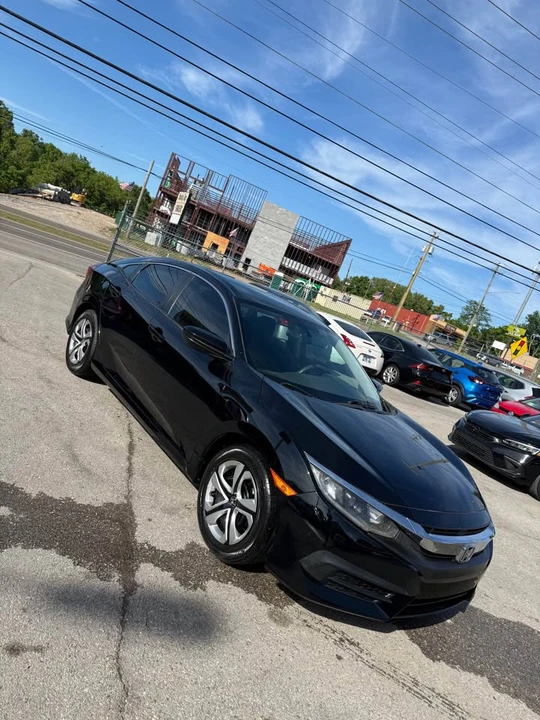 2017 Honda Civic 10th Gen - Image 2 of 11