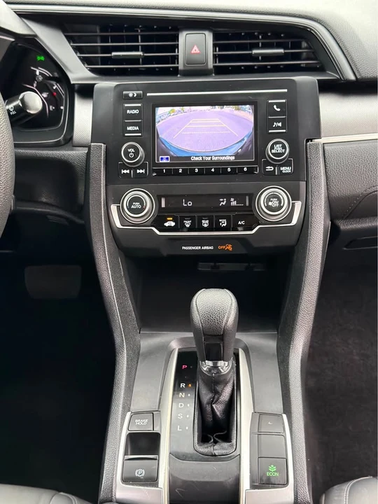 2017 Honda Civic 10th Gen - Image 15 of 20