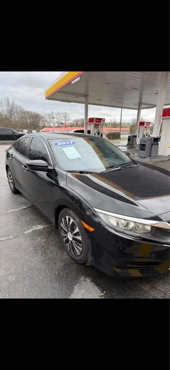 2017 Honda Civic 10th Gen - Image 2 of 3
