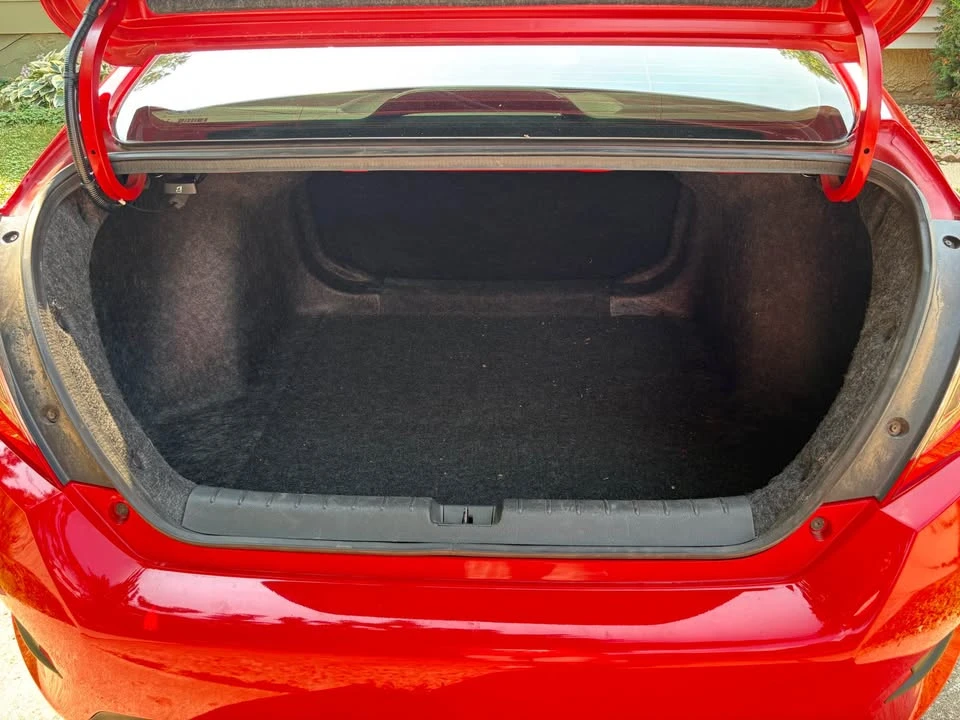 2017 Honda Civic 10th Gen - Image 2 of 9