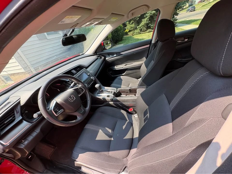 2017 Honda Civic 10th Gen - Image 5 of 9