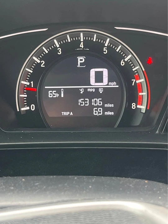 2017 Honda Civic 10th Gen - Image 9 of 11