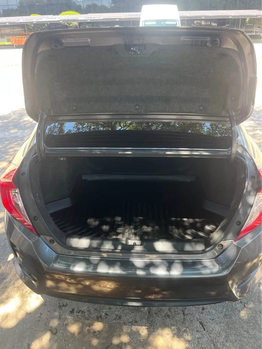 2017 Honda Civic 10th Gen - Image 7 of 11