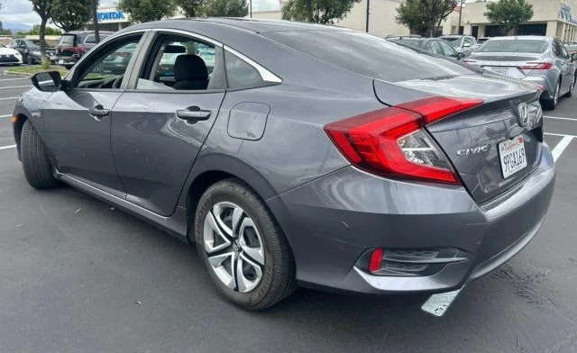 2017 Honda Civic 10th Gen - Image 3 of 7