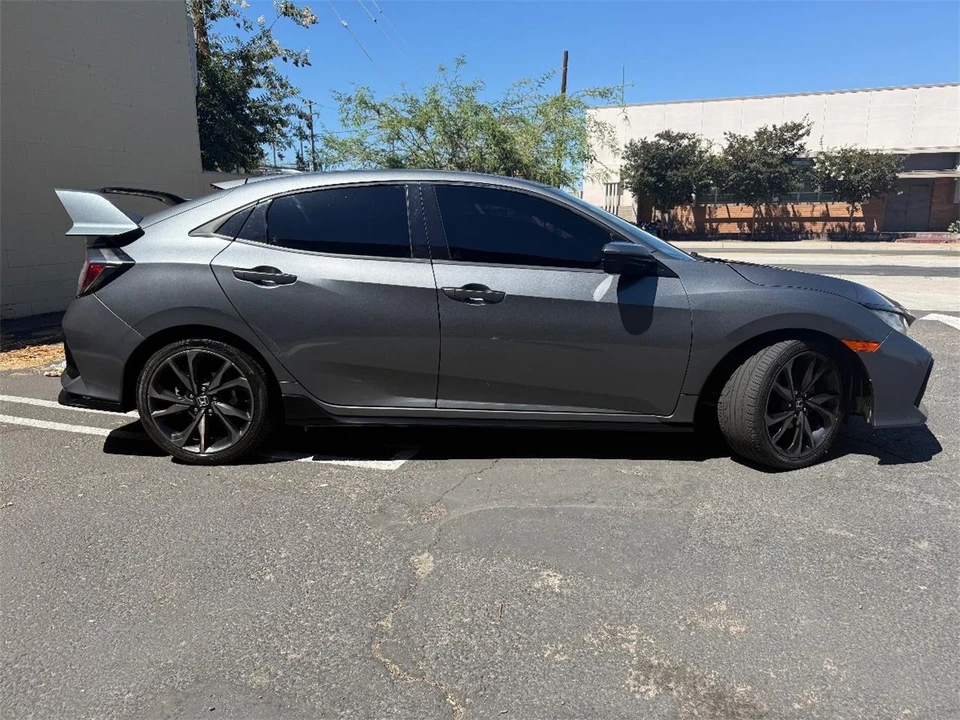 2017 Honda Civic 10th Gen - Image 10 of 28