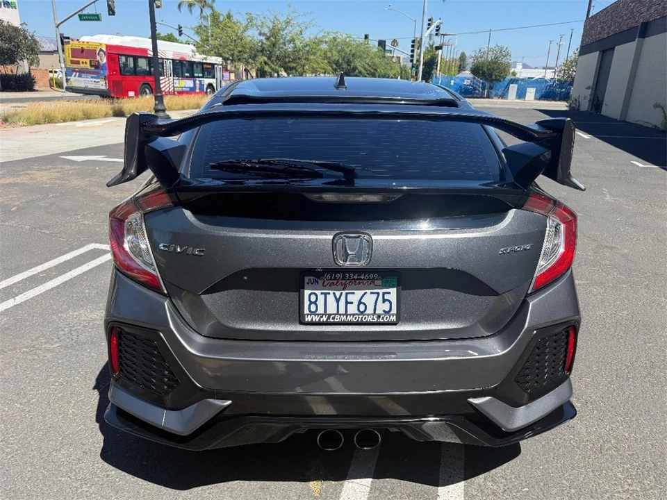 2017 Honda Civic 10th Gen - Image 8 of 28