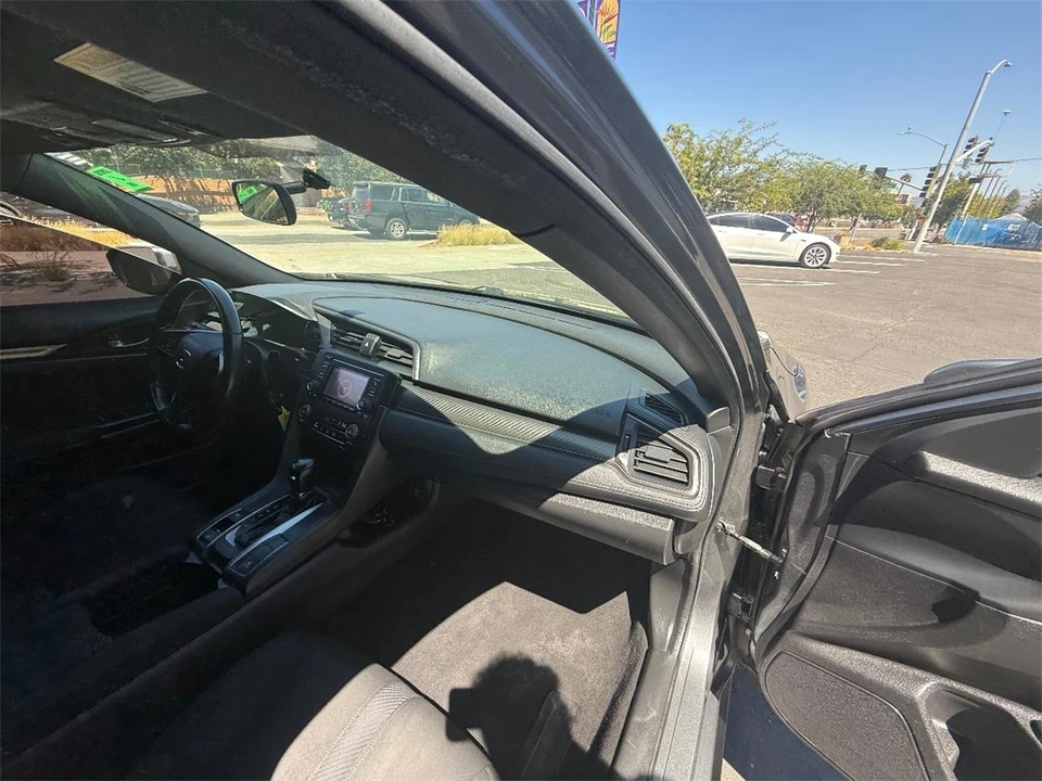 2017 Honda Civic 10th Gen - Image 19 of 28