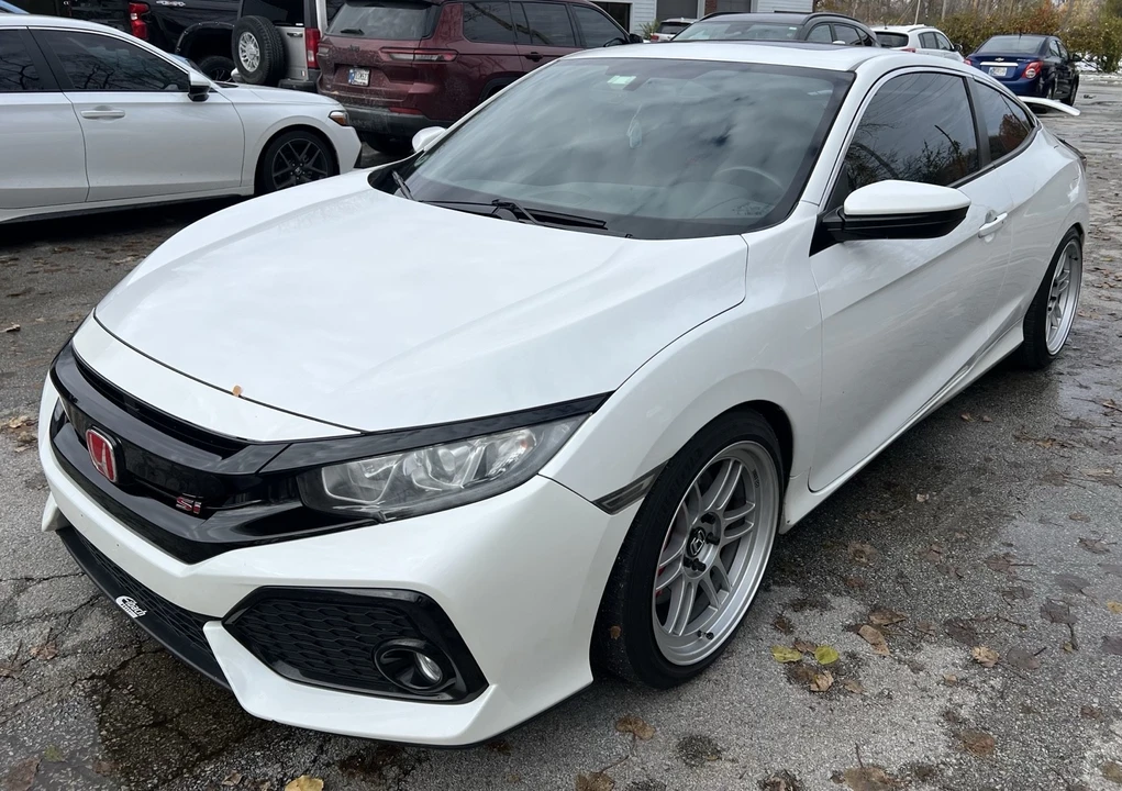 2017 Honda Civic Si 10th Gen - Image 2 of 9