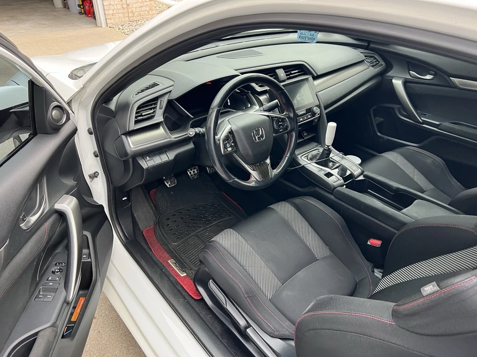 2017 Honda Civic Si 10th Gen - Image 7 of 9
