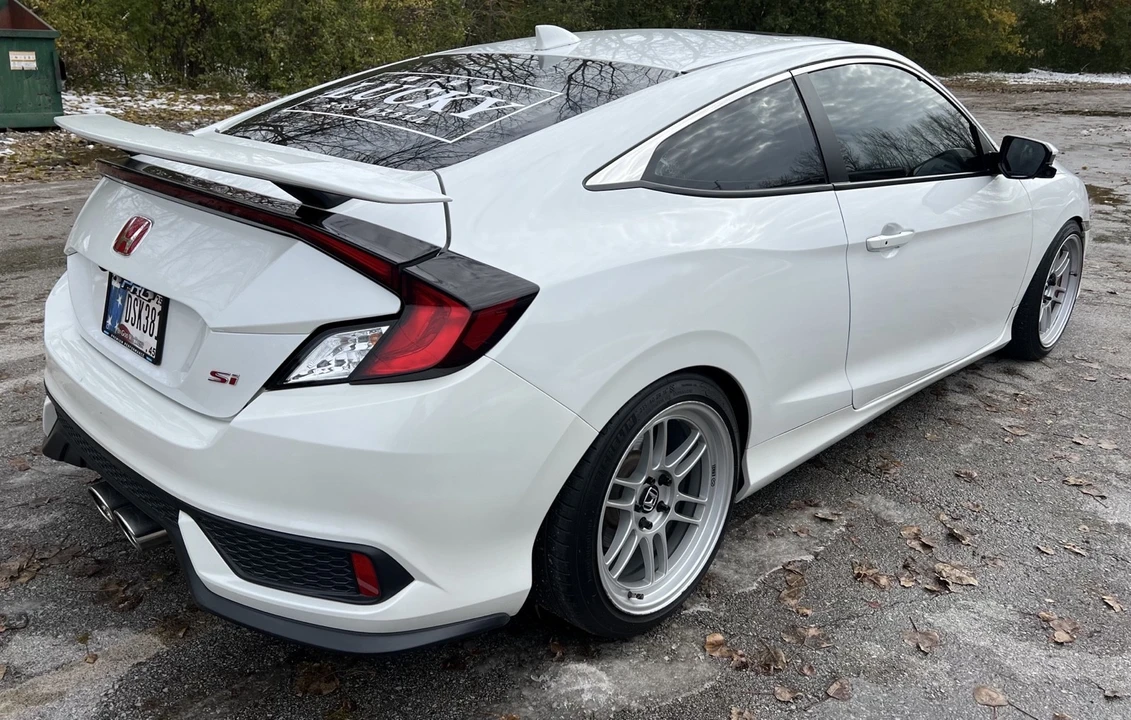 2017 Honda Civic Si 10th Gen - Image 4 of 9