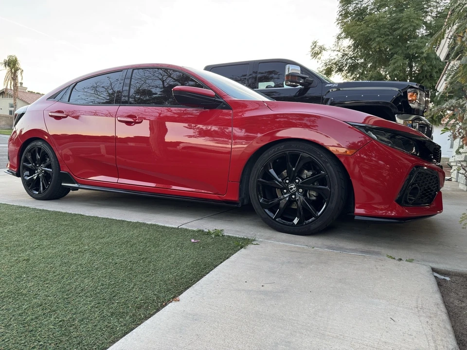 2017 Honda Civic 10th Gen - Image 4 of 16