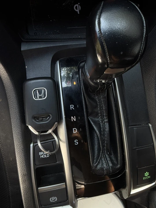 2017 Honda Civic 10th Gen - Image 11 of 22