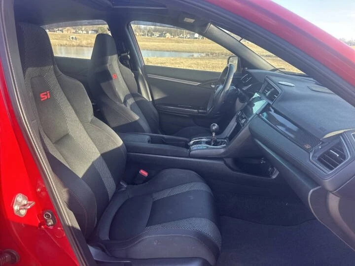 2017 Honda Civic Si 10th Gen - Image 5 of 7