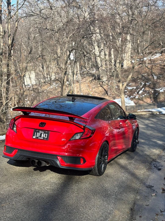 2017 Honda Civic Si 10th Gen - Image 16 of 31