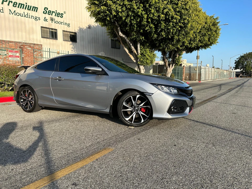 2017 Honda Civic Si 10th Gen - Image 10 of 15