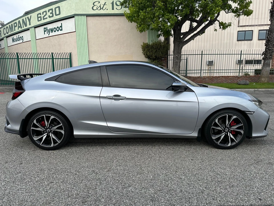 2017 Honda Civic Si 10th Gen - Image 9 of 15