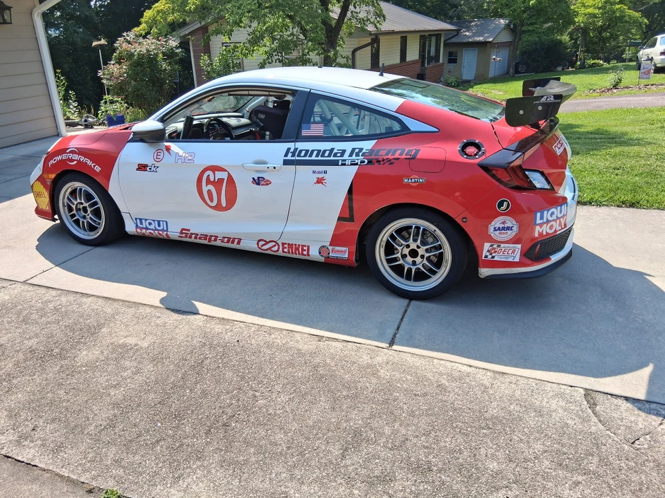 2017 Honda Civic Si 10th Gen - Image 18 of 31