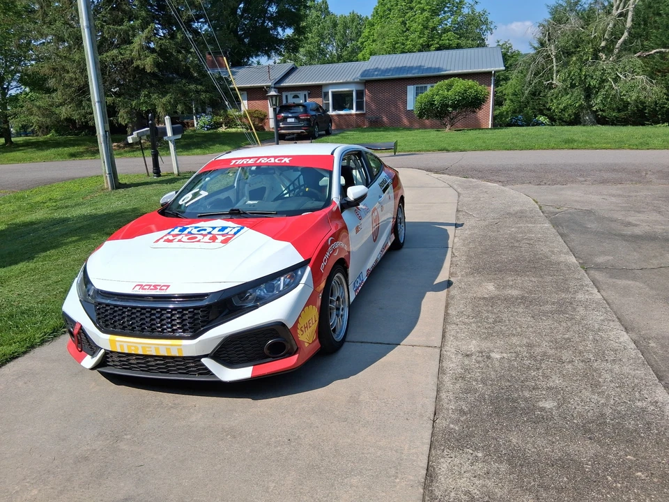2017 Honda Civic Si 10th Gen - Image 7 of 31