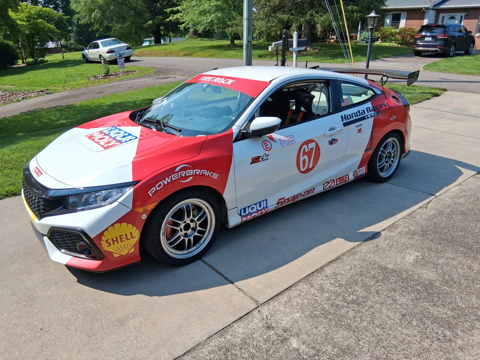 2017 Honda Civic Si 10th Gen - Image 4 of 31