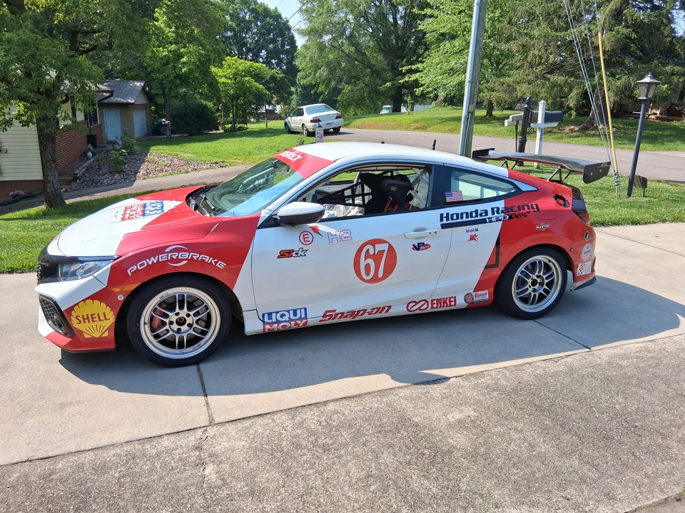 2017 Honda Civic Si 10th Gen - Image 2 of 31