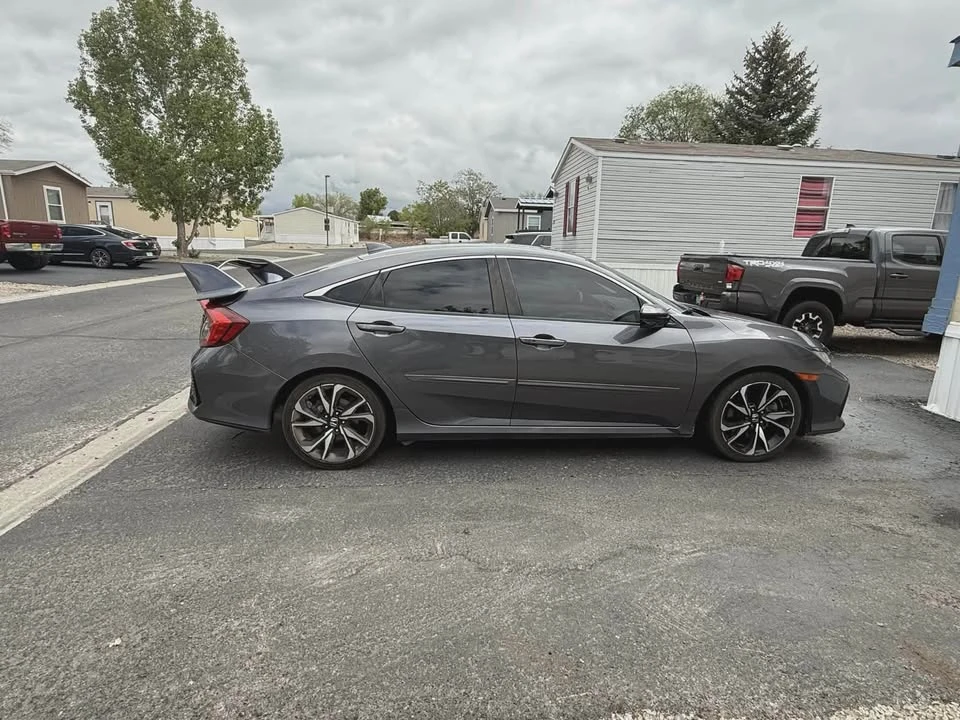 2017 Honda Civic Si 10th Gen - Image 2 of 9