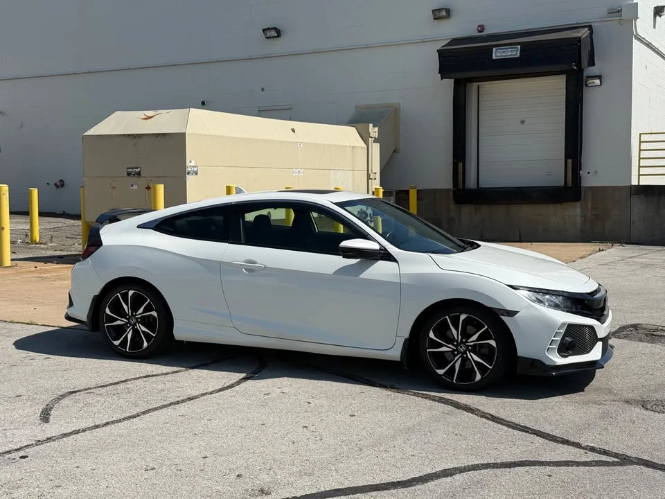 2017 Honda Civic Si 10th Gen - Image 3 of 11