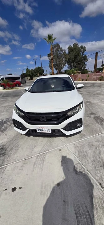 2017 Honda Civic 10th Gen - Image 4 of 16