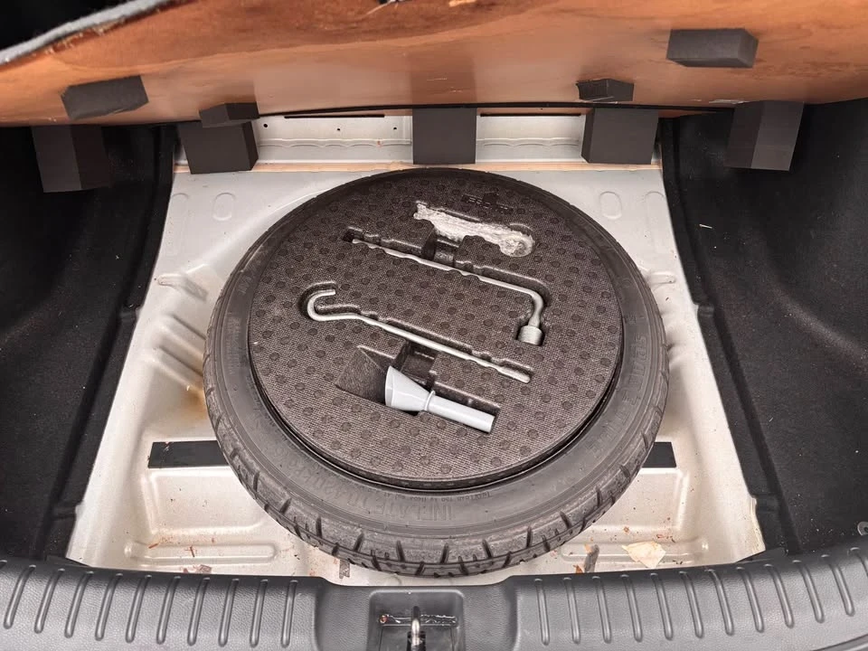 2017 Honda Civic 10th Gen - Image 8 of 10