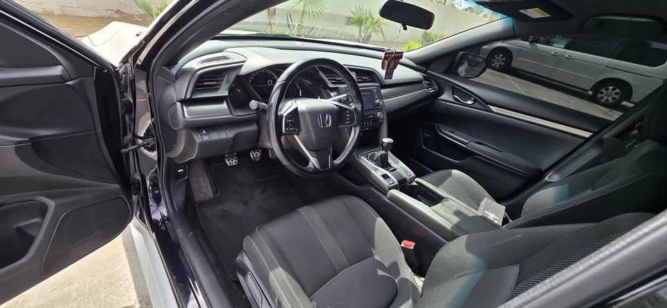 2017 Honda Civic 10th Gen - Image 13 of 16