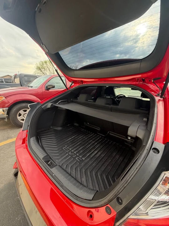 2017 Honda Civic 10th Gen - Image 12 of 15