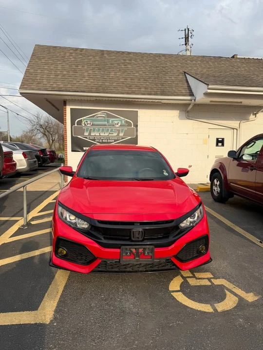 2017 Honda Civic 10th Gen - Image 2 of 15