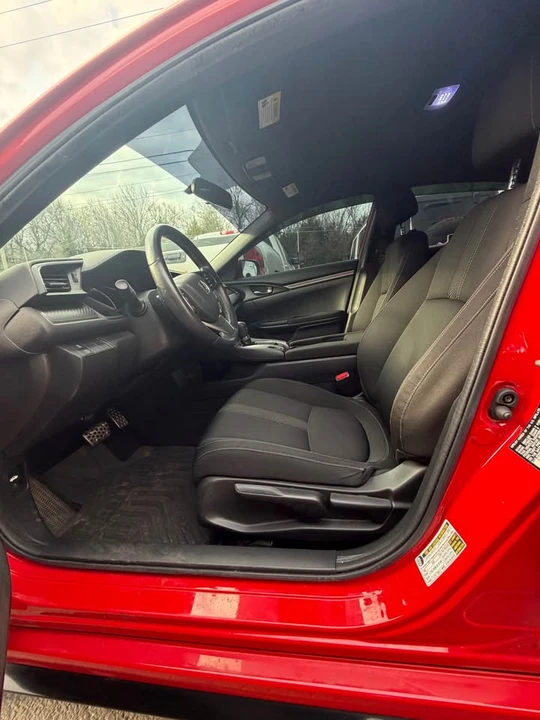 2017 Honda Civic 10th Gen - Image 9 of 15