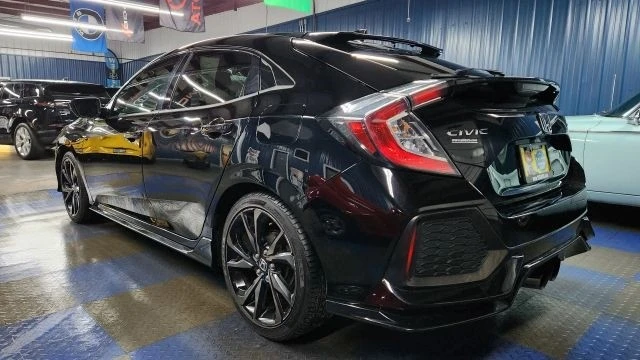 2017 Honda Civic 10th Gen - Image 4 of 12