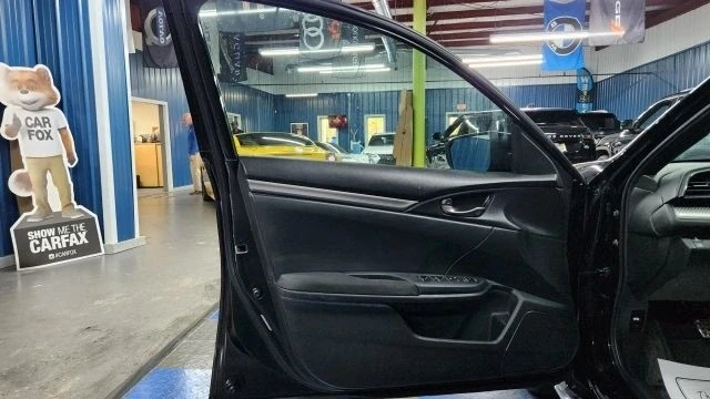 2017 Honda Civic 10th Gen - Image 6 of 21