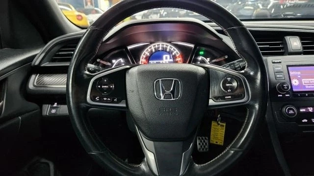 2017 Honda Civic 10th Gen - Image 19 of 21
