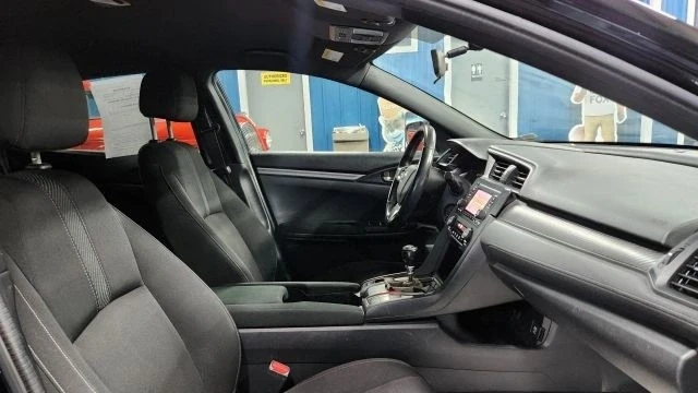 2017 Honda Civic 10th Gen - Image 11 of 21