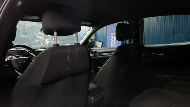 2017 Honda Civic 10th Gen - Image 16 of 21