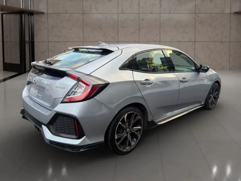 2017 Honda Civic 10th Gen - Image 5 of 12