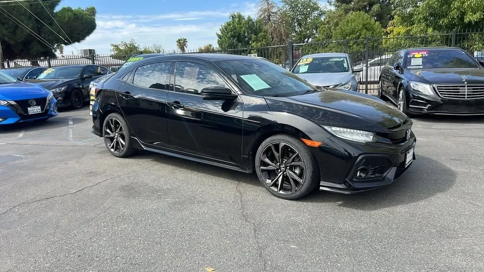 2017 Honda Civic 10th Gen - Image 5 of 20