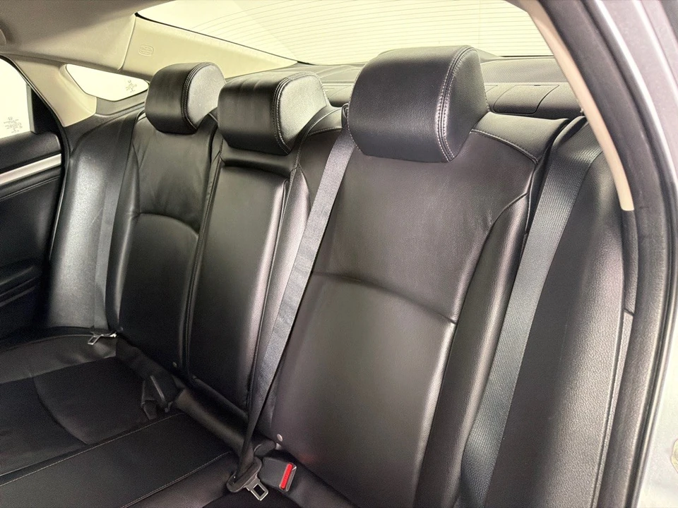 2017 Honda Civic 10th Gen - Image 20 of 26