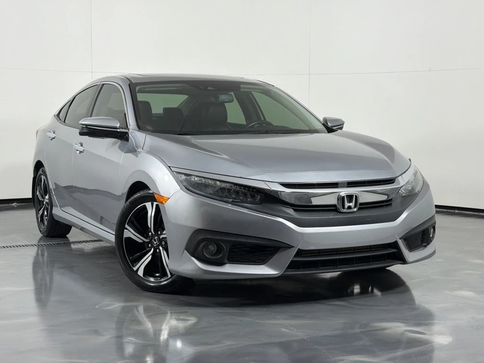 2017 Honda Civic 10th Gen - Image 2 of 26