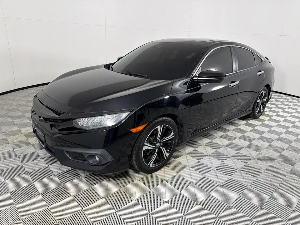 2017 Honda Civic 10th Gen - Image 7 of 25