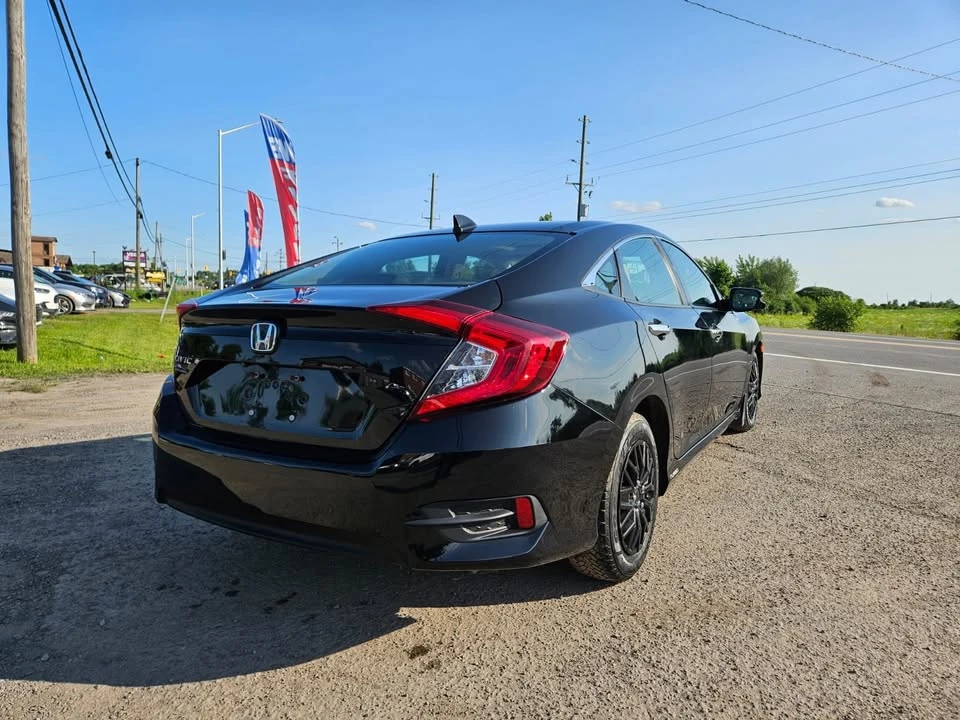 2017 Honda Civic 10th Gen - Image 4 of 13