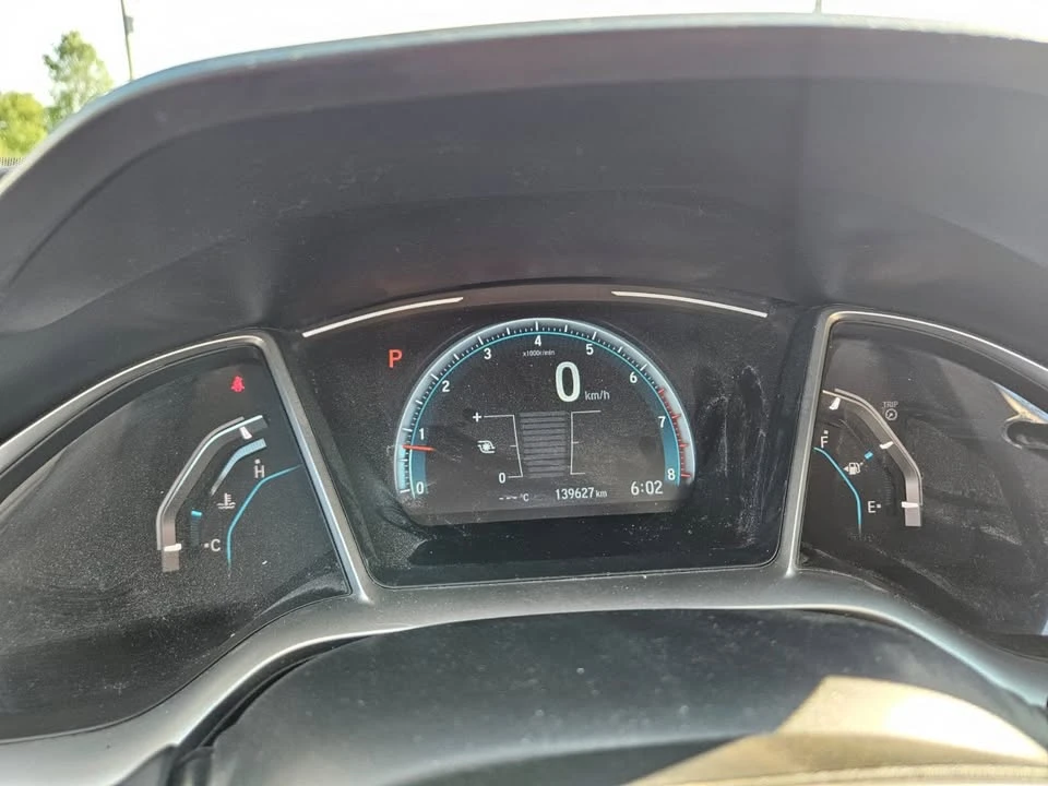 2017 Honda Civic 10th Gen - Image 8 of 13