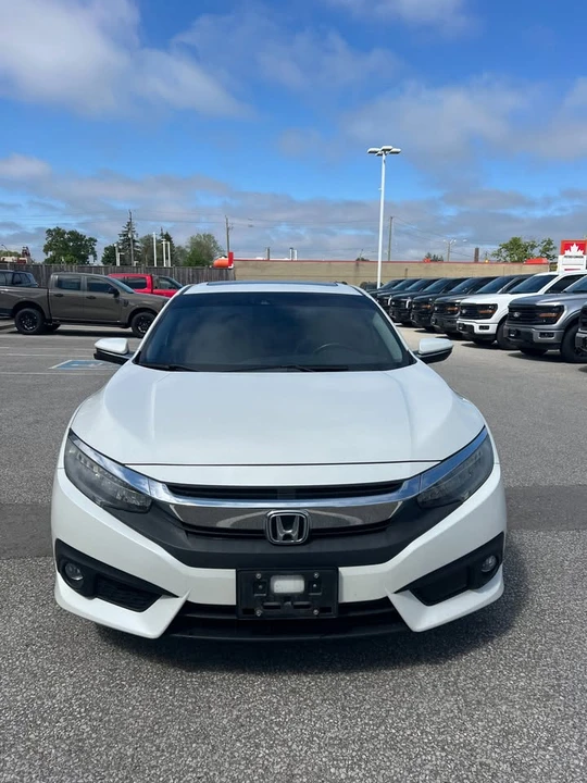 2017 Honda Civic 10th Gen - Image 2 of 11