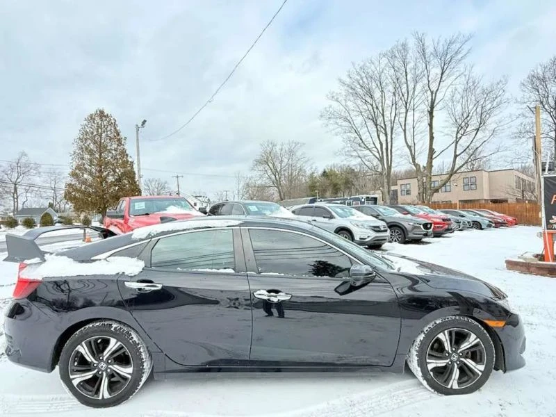 2017 Honda Civic 10th Gen - Image 4 of 12