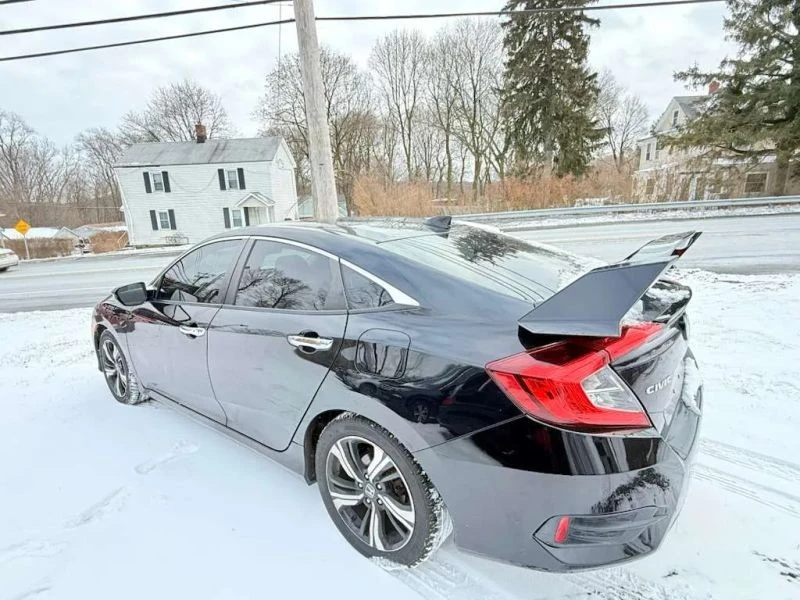 2017 Honda Civic 10th Gen - Image 7 of 12
