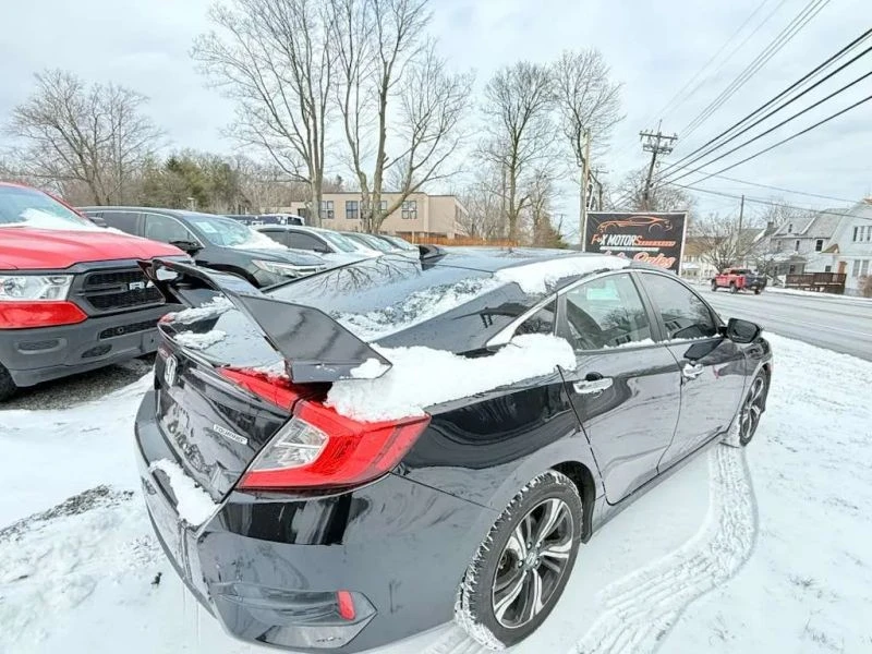 2017 Honda Civic 10th Gen - Image 5 of 12