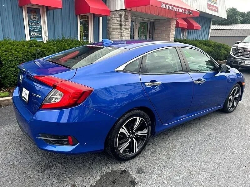 2017 Honda Civic 10th Gen - Image 5 of 12