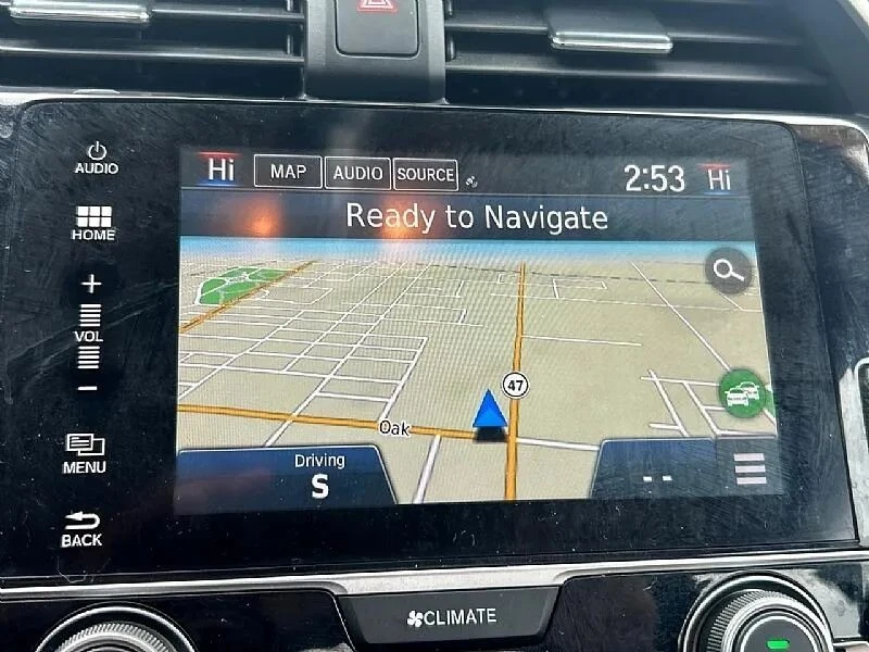 2017 Honda Civic 10th Gen - Image 10 of 12
